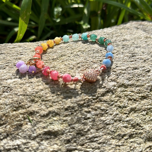 Rainbow 🌈 magnetic bracelet - Picture 4 of 7